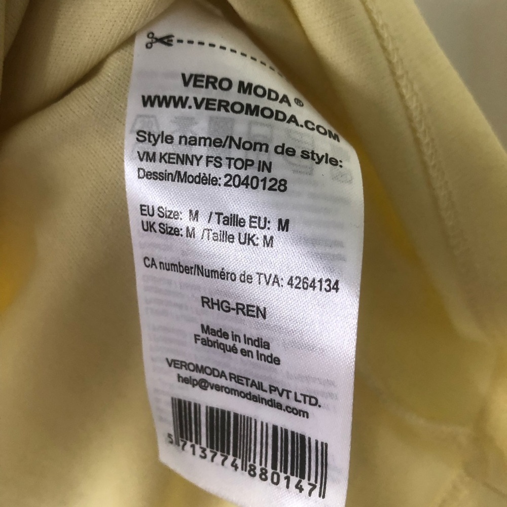 Vero Moda Butter Yellow Ruffled Swiss-Dot Blouse | Size M - Picture 7 of 9